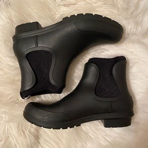 UGG Rain Boots - Sz 8